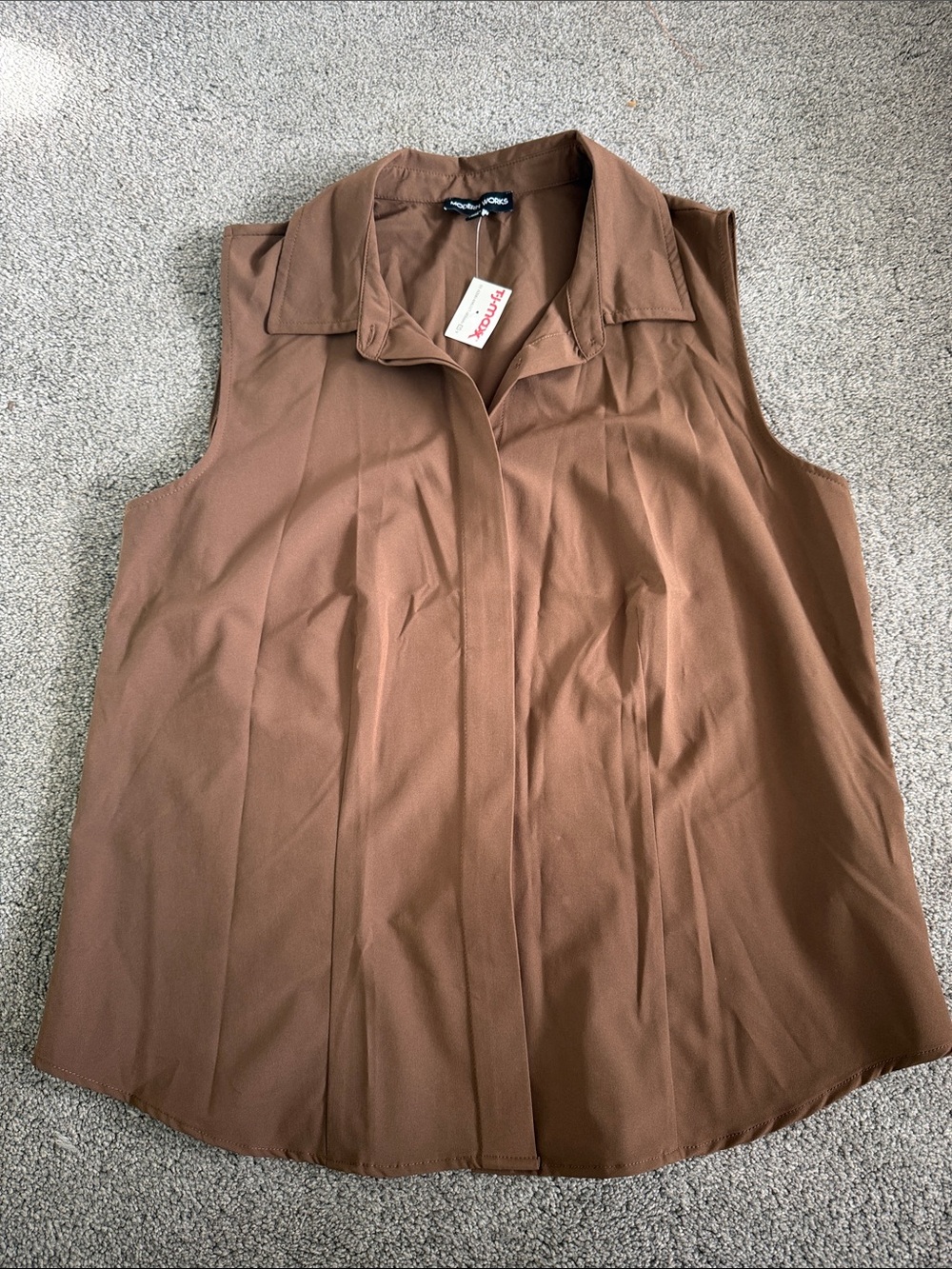 Sleeveless Collared Blouse in Warm Brown - Classic Work-to-Weekend Top
